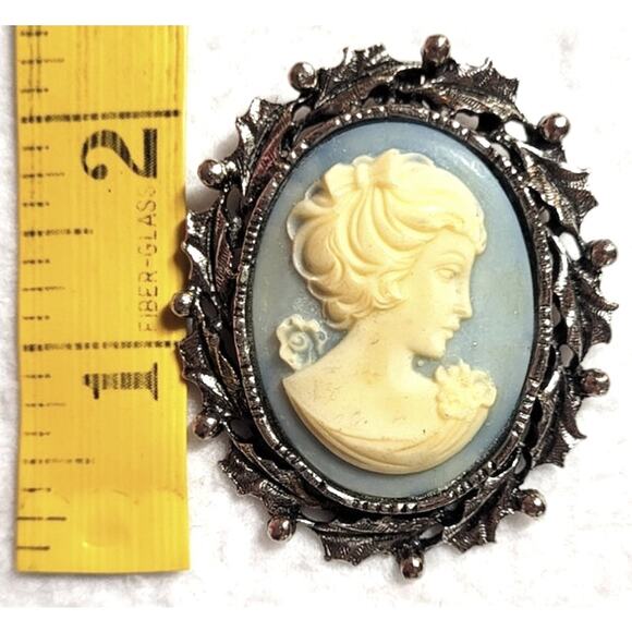 Vtg Cameo Brooch Pin Pendant Blue Silvertone Ornate Frame Victorian Inspired - Picture 2 of 7